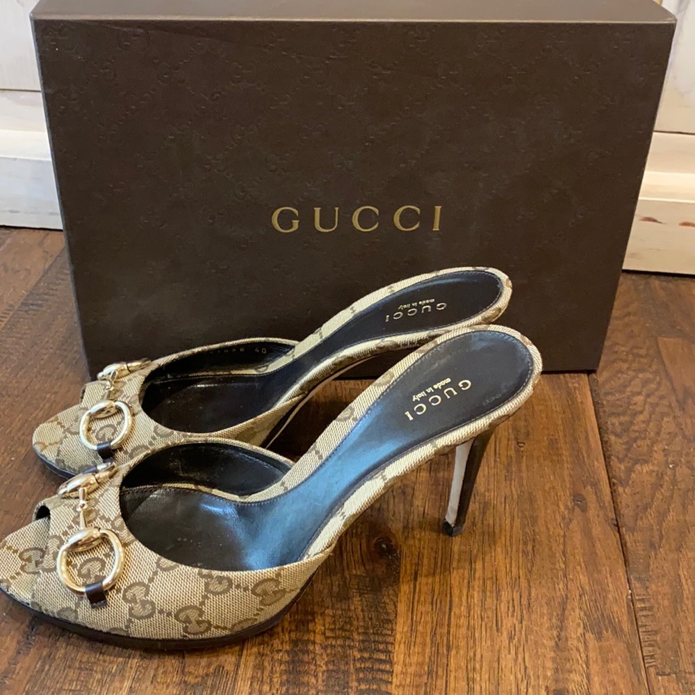 Gucci shoes